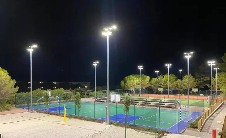 Stari Grad, Hvar - kombinirano igralište za 3x3 košarku i mali nogomet