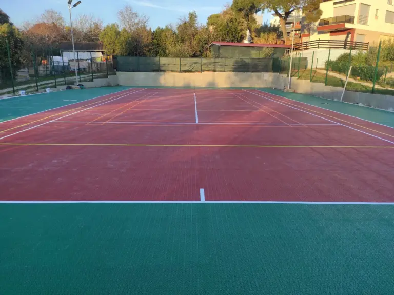 Pula - multifunkcionalno igralište za više sportova (tenis, odbojka, badminton, 3x3 košarka)